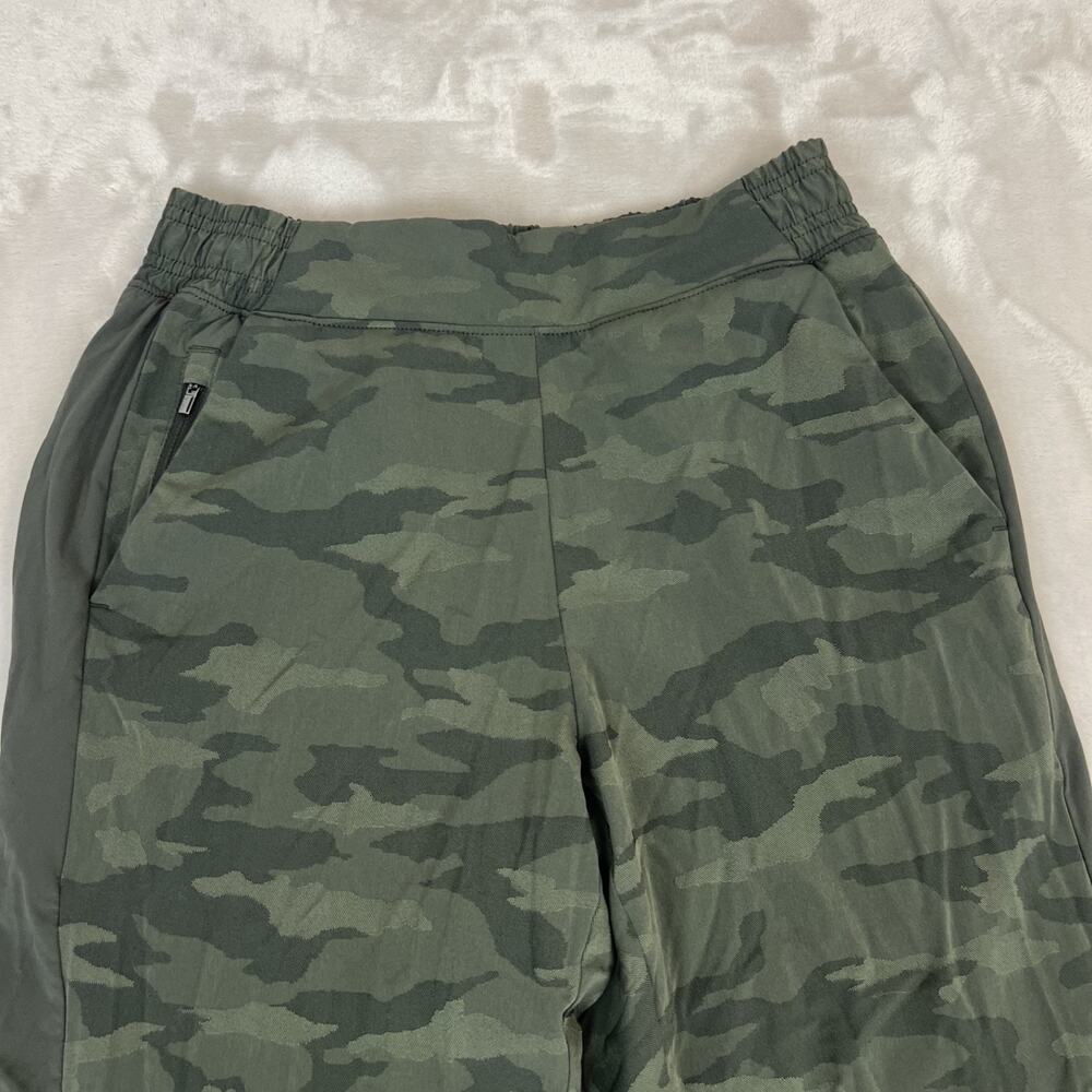 Athleta Pants Womens 4 Green Camo Brooklyn Textured Lined Jogger Athleisure - Picture 2 of 12